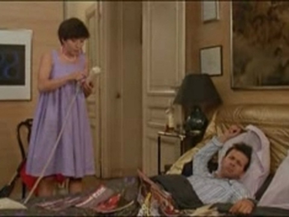 Roland giraud - vive les femmes - cabine telephonique