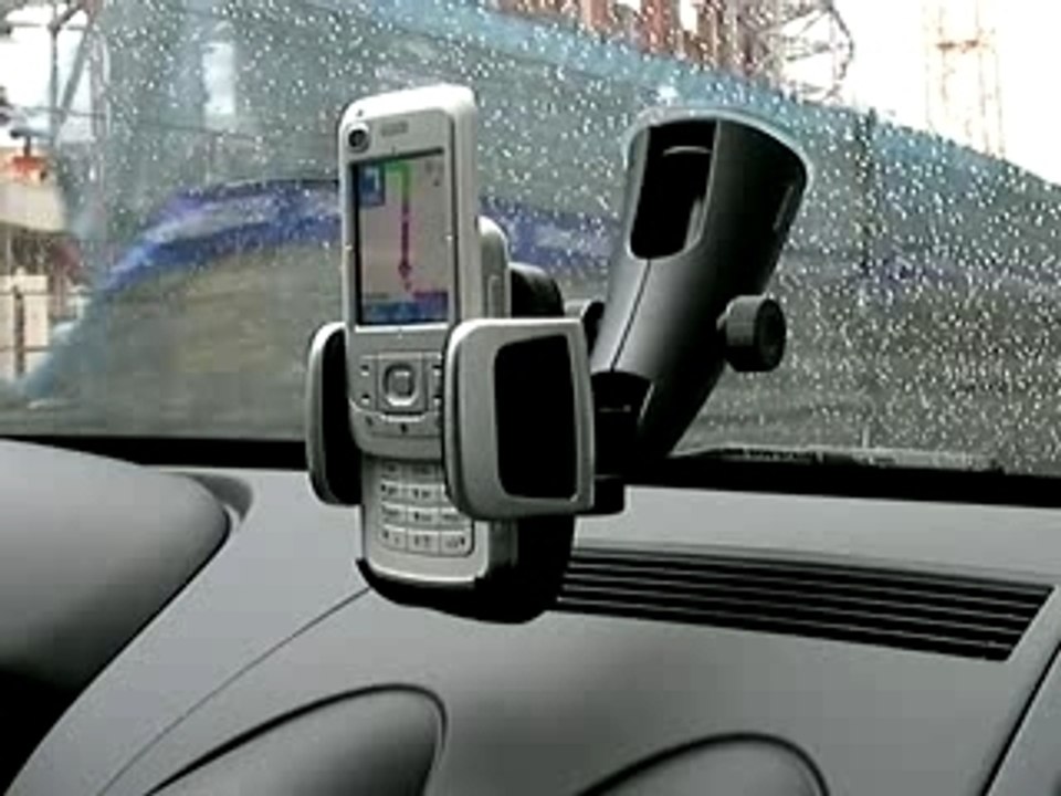 Démo du Nokia 6110 Navigator, SmartPhone GPS en action !