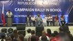 Una cucaracha interrumpe al presidente filipino en pleno discurso