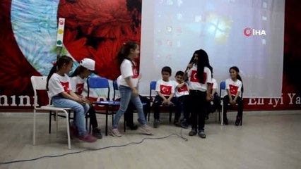 Minikler Polis ve Jandarma Gibi Araçları Durdurdu