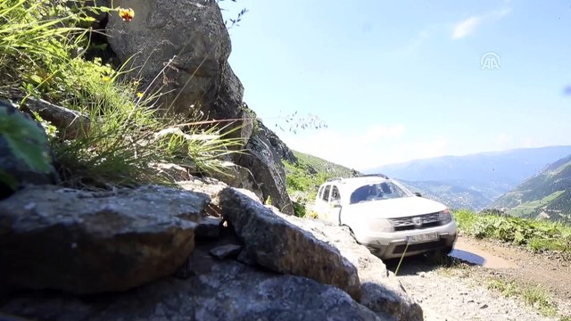 (ARŞİV) AA Muhabiri Abdülkadir Nişancı'nın görev başındayken uçuruma yuvarlandığı bölgenin arşiv görüntüleri - BAYBURT