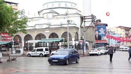 Erken Okunan Ezan Binlerce Vatandaşa Orucu Erken Açtırdı