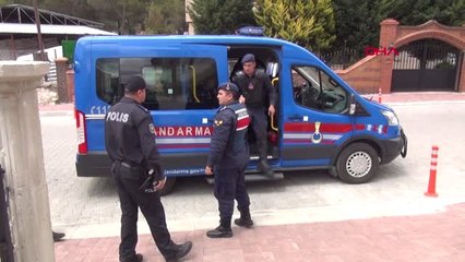 Uşak'ta Koyunları İçin Öldürülen Kadın Cinayetinde 5 Zanlı Adliyede