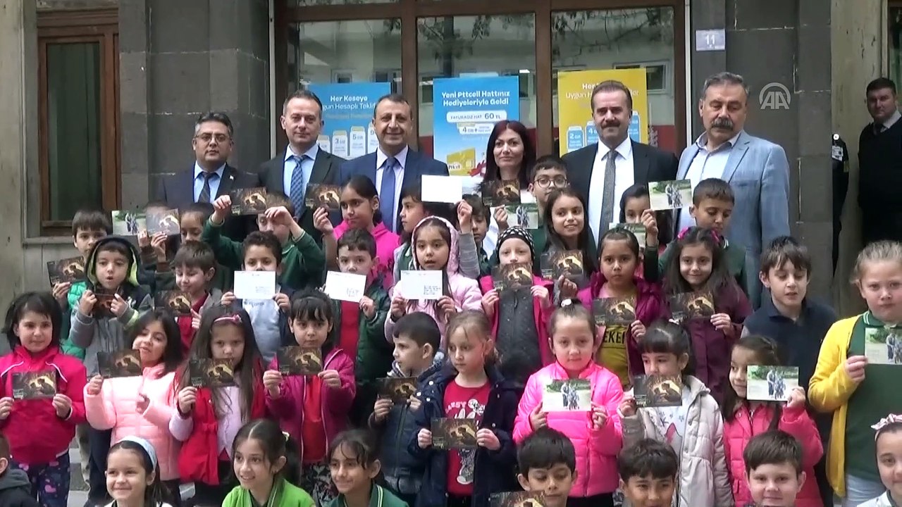 Anaokulu öğrencilerinden anneler günü kartı - AFYONKARAHİSAR