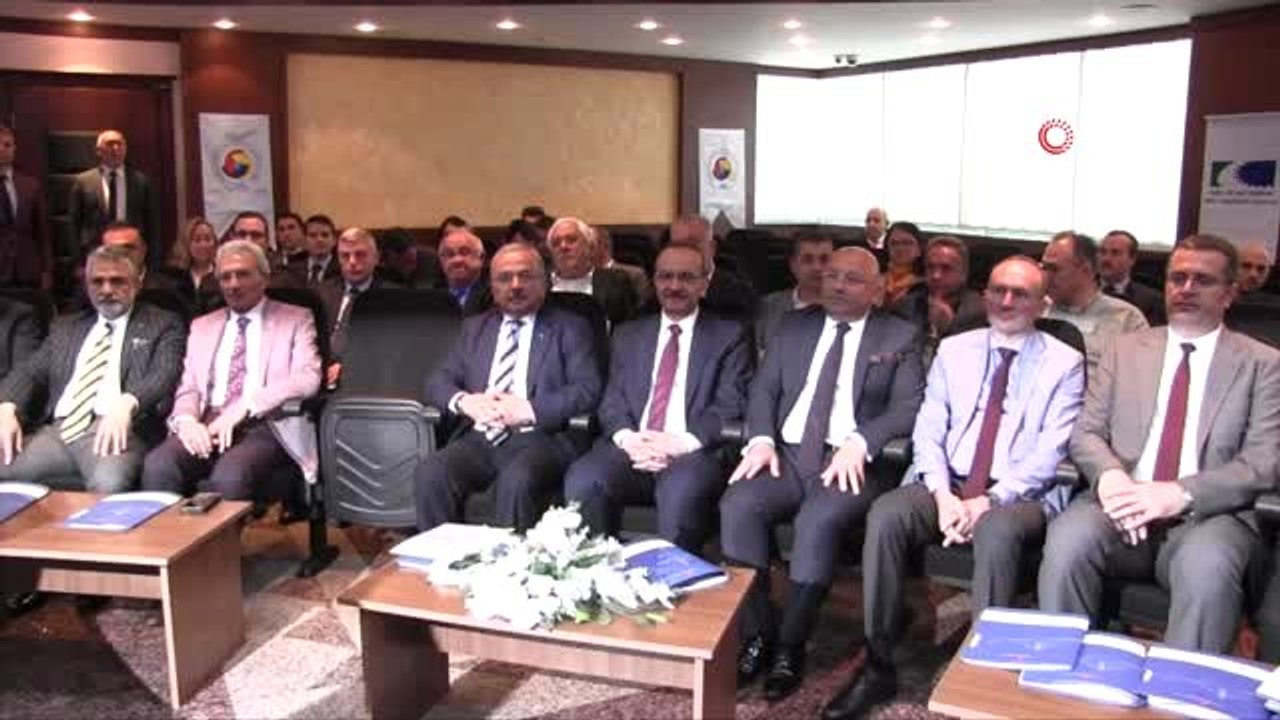 Üniversite-Sanayi İş Birliği ve Kümelenme Çalıştayı