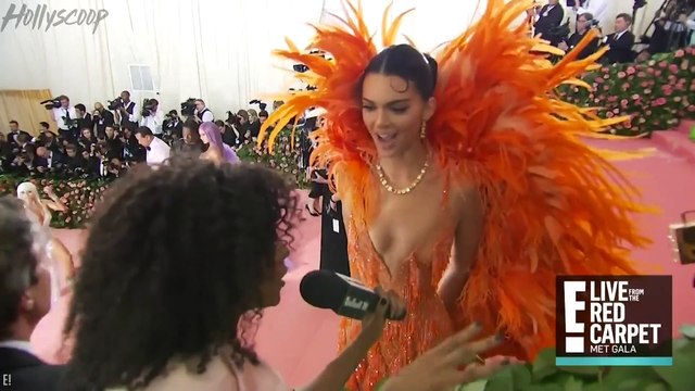 Kourtney Kardashian SURPRISES Kris Jenner As Kim Kardashian’s Surrogate Goes Into LABOR!