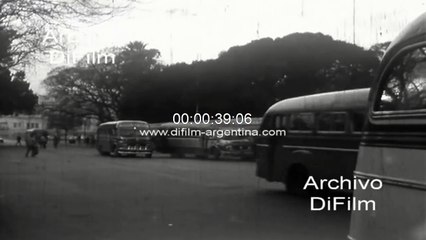 Passengers taking buses in Plaza Constitucion - Buenos Aires 1977
