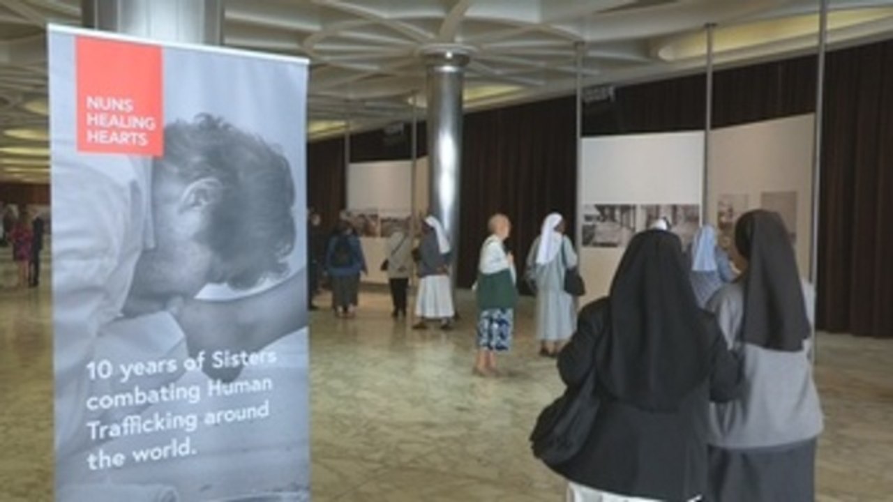Exposición fotográfica en Roma sobre el papel de las monjas en diferentes países