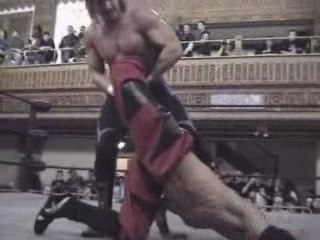 Eddie Guerrero vs. Low Ki