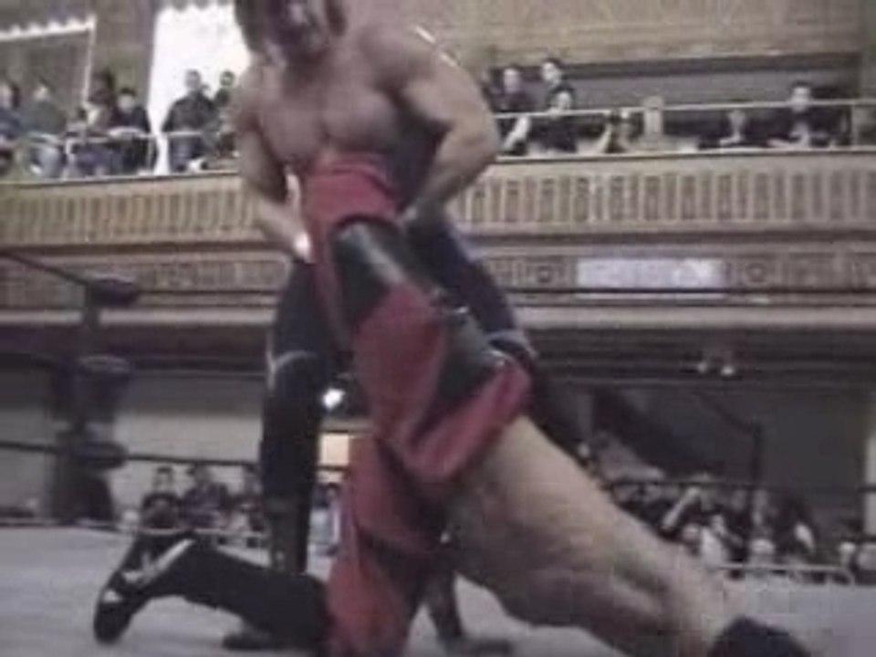 Eddie Guerrero vs. Low Ki