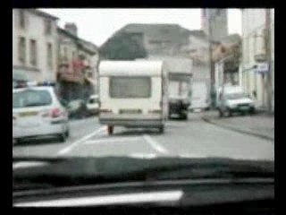 POURSUITE CARAVANE