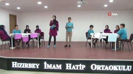 Öğrenciler İngilizce Münazarada Kozlarını Paylaştı