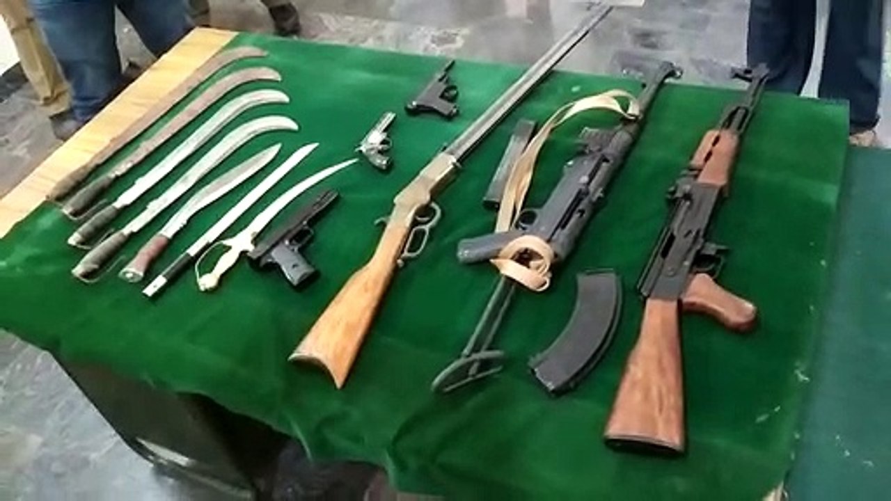ஏகே 47 , ஸ்டென் கன், துப்பாக்கி குவியல் குவியலாக பறிமுதல்-வீடியோ