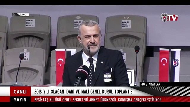 Beşiktaş Kulübü Olağan İdari ve Mali Genel Kurul Toplantısı'nda siyah-beyazlı kulübün üyeleri, Hak, Hukuk, Adalet sloganı attı.