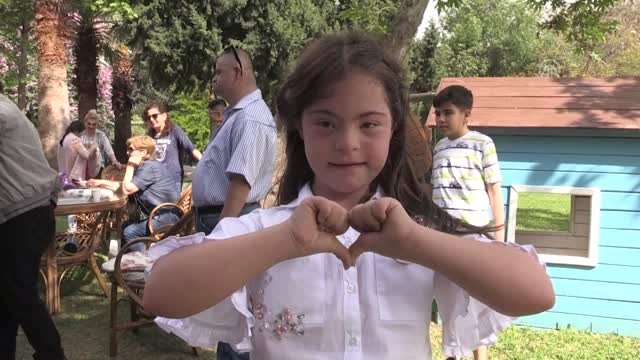 Ömrünü Down Sendromlu Evladına Adayan Anneler