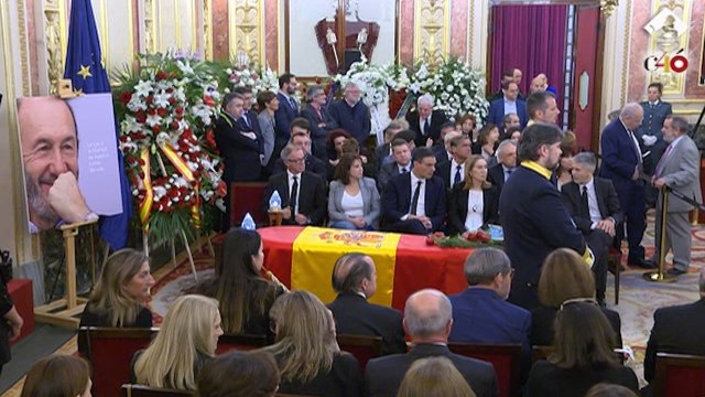 Continúa la Capilla Ardiente de Alfredo Pérez Rubalcaba