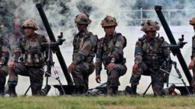 India Pakistan Border पर Indian Army की कार्यवाई से डरा Pakistan, लगाई ऐसी गुहार | वनइंडिया हिंदी