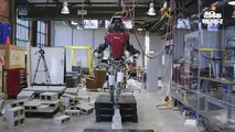इंसानों की तरह चलता है 75 किलो वजनी रोबोट 'एटलस'