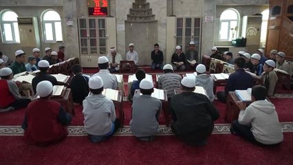 Genç Hafızların Mukabele Geleneği İlgi Görüyor