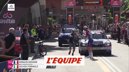 Démare change de vélo - Cyclisme - Giro