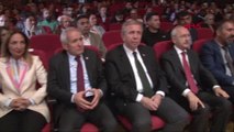 Kılıçdaroğlu Çağdaş Gazeteciler Derneği Ödül Töreninde Konuştu