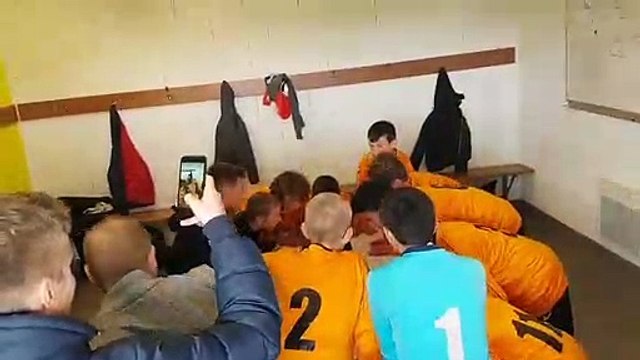 Crie de Crie de guerre de nos U 13 B après leur victoire 3/1 face à Fécamp