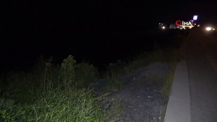 Kayalıklarda otururken dengesini kaybeden kız uçuruma düştü