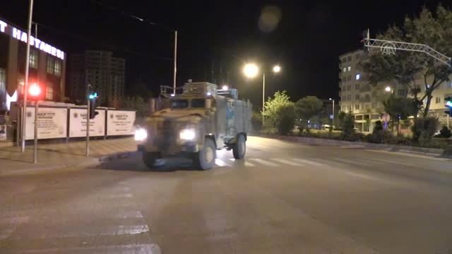 Suriye Sınırına Askeri Sevkiyat