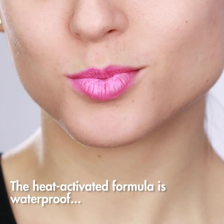 This Powder Turns Into Lipstick