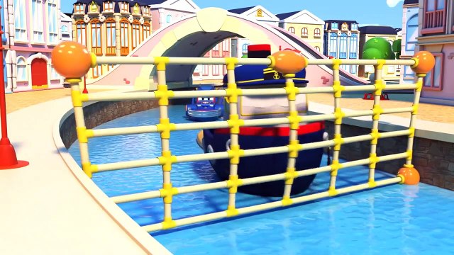 AVENGERS ENDGAME : Thor, Spider Man and Iron Man help save a BOAT - Super Truck in Car City !