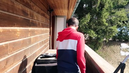 Cache-cache dans un Chalet Géant !