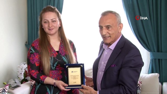 Küçükçekmece’de yılın annesi, Hallerman Streiff Sendromlu Hira bebeğin annesi Nimet Gültekin seçildi