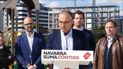 intervención de Enrique Maya durante un acto electoral de Navarra Suma en Pamplona