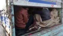 Durdurulan Kamyonun Kasasından 33 Kaçak Göçmen Çıktı