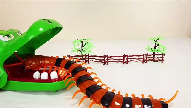 Crocodile Eats Various Insect Toy Monster Cockroach Snark Fly Scorpion Supo Supo Movie