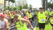 İzmir'de Zübeyde Hanım Koşusu