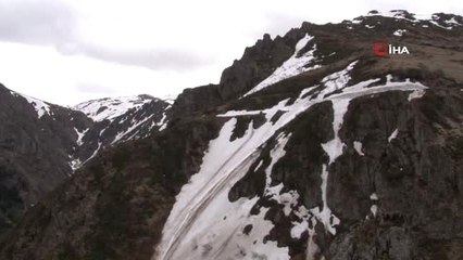 Kayıp Gazetecinin Ayakkabısı Dere Kenarında Bulundu