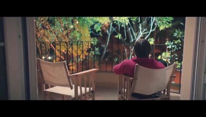 إتعلم إزاى تعرف تضحك على مراتك وانتا تبقي مقضيها بنات .. مسخرة