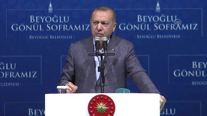 Cumhurbaşkanı Erdoğan: "Sanatçı, Sanatıyla Konuşur, Bu Tür İnsanlara Dalkavukluk Yapmaz"