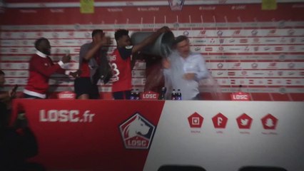 Galtier douché par ses joueurs - Foot - WTF