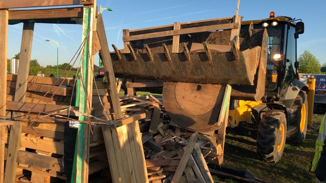 La cabane des Gilets jaunes démontée dans la matinée