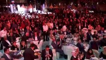 Cumhurbaşkanı Erdoğan, “Sanatçı Sanatıyla Konuşur, Dalkavukluk Yapmaz”