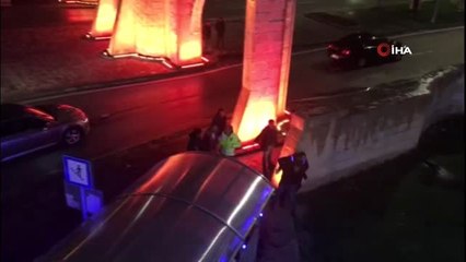 Kaza Yapan Sürücünün Yakınları Zor Zapt Edildi