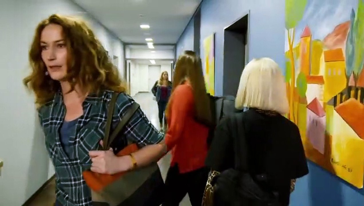 Heimlich Alkohol getrunken: Rastet Mama jetzt aus? | Folge 7 | Meine Klasse – Voll das Leben | SAT.1