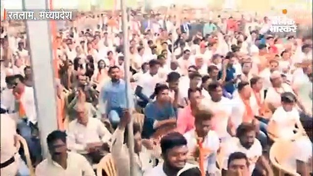 वोट न डालने को लेकर मोदी ने दिग्विजय सिंह पर कसा तंज