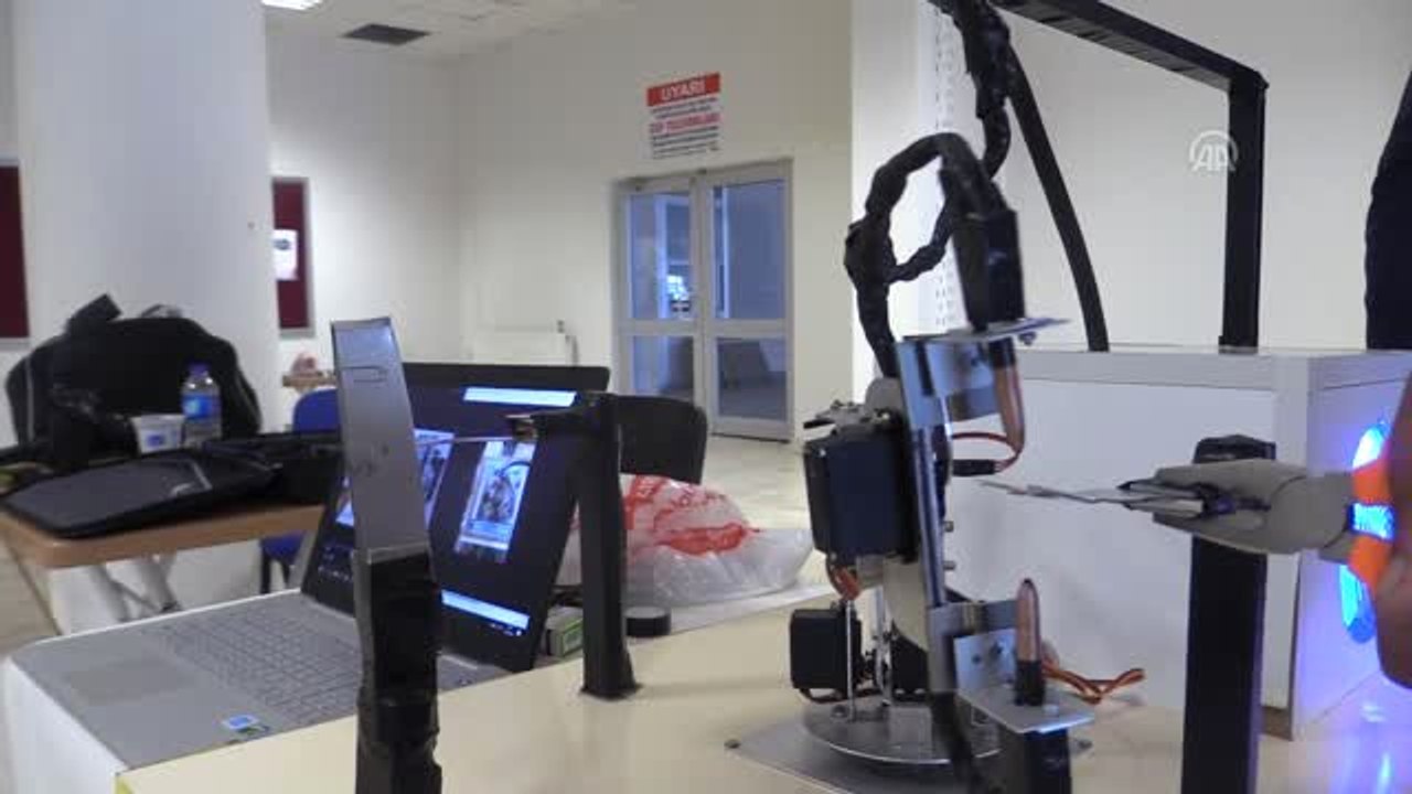 Üniversitelilerden "Robotik Kaynak Kolu" - Karabük