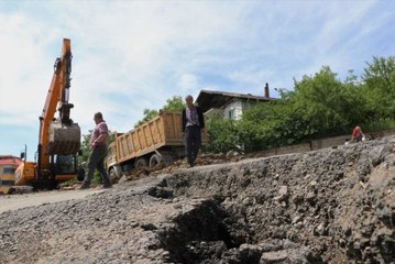 Çökmenin Ardından Meydana Gelen Görüntü Vatandaşları Tedirgin Etti!