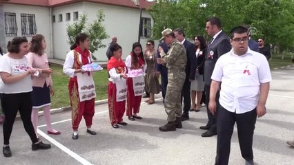 Engelli Öğrencilere "Asker Kınası" - Edirne