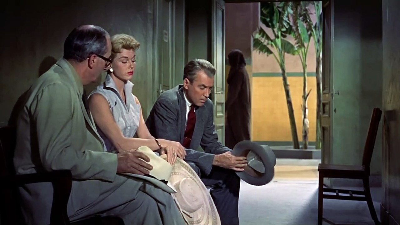 L' Homme qui en savait trop (VF) - Hitchcock - Bande Annonce,