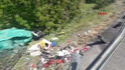 Konya Minibüs Şarampole Devrildi 9 Yaralı